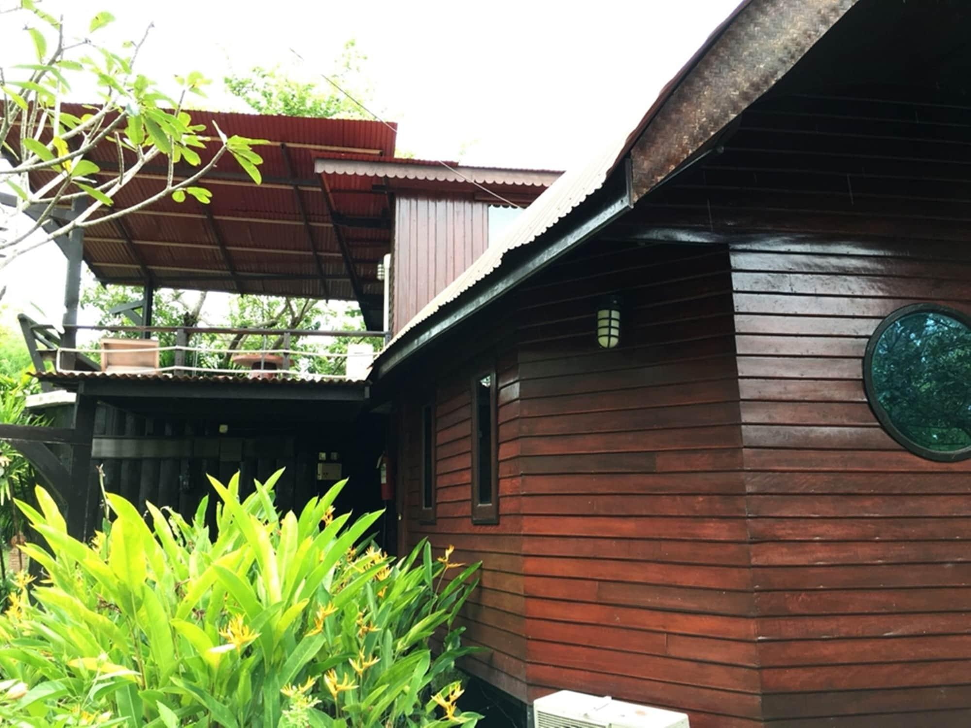 Kaengkrachan Boathouse Paradise Resort Kaeng Krachan Exterior foto