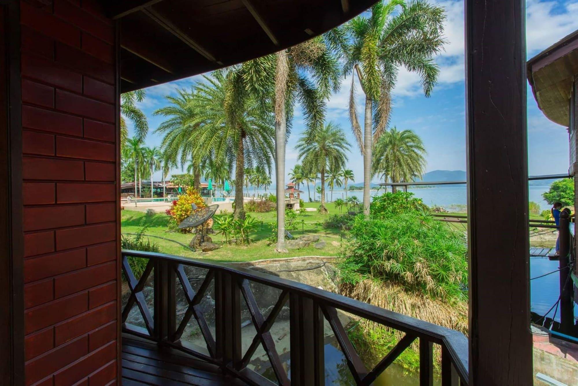 Kaengkrachan Boathouse Paradise Resort Kaeng Krachan Exterior foto